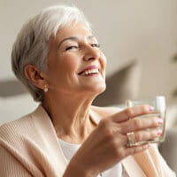 VertiAid Buyer : Linda K., 47, California