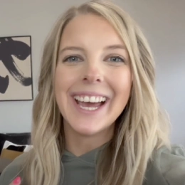 VertiAid Buyer : Sarah M., 52, Texas